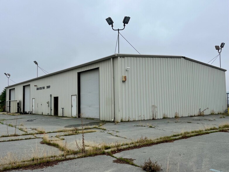 9800 Cody Ave, Coalinga, CA à louer - Photo du bâtiment - Image 3 de 10