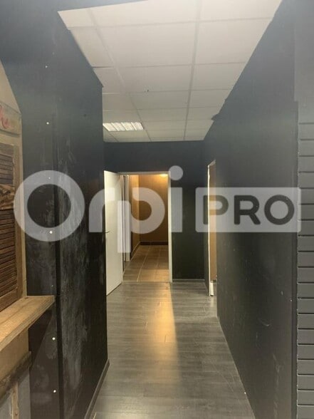 Retail in Bordeaux for sale - Interior Photo - Image 2 of 6