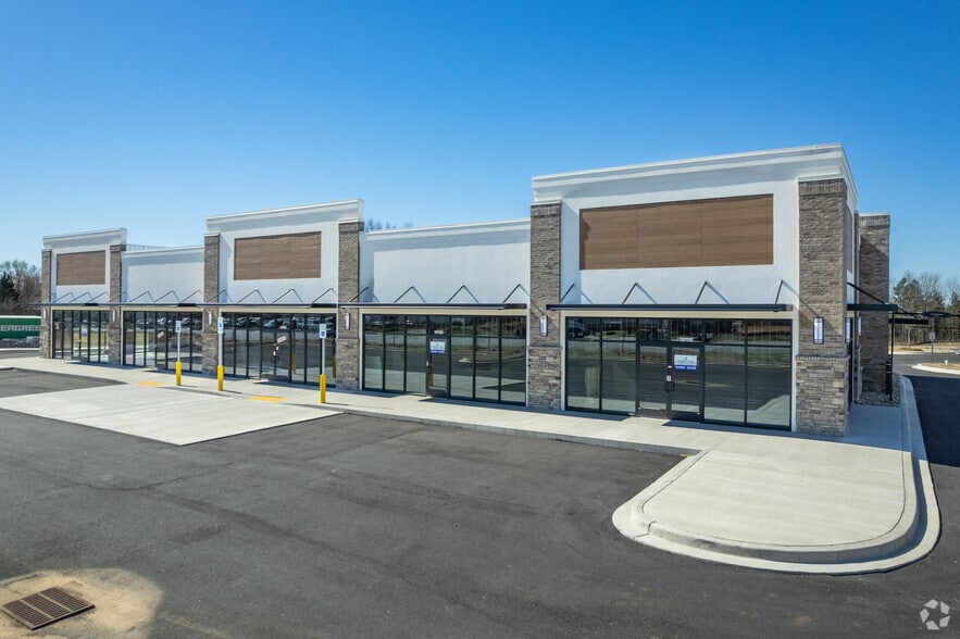 1970 Highway 101 S, Greer, SC for lease - Building Photo - Image 3 of 7