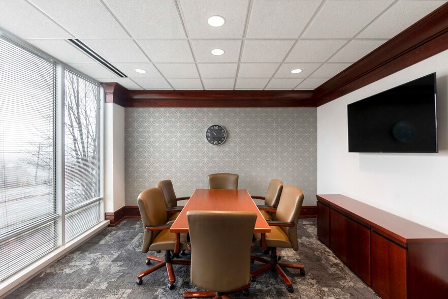 1755 N Brown Rd, Lawrenceville, GA for lease - Interior Photo - Image 3 of 9