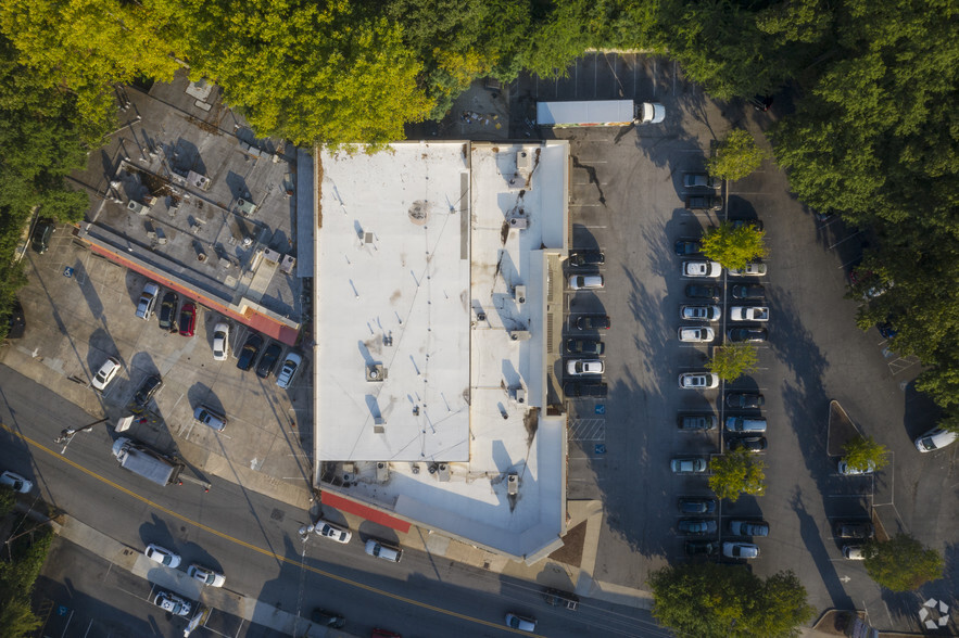 1402 N Highland Ave NE, Atlanta, GA for lease - Building Photo - Image 2 of 3