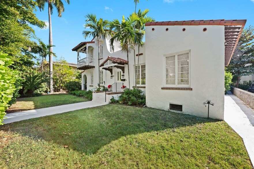 36 Phoenetia Ave, Coral Gables, FL for sale - Building Photo - Image 3 of 50