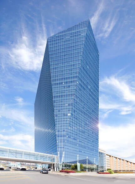 2929 Arch St, Philadelphia, PA à louer - Photo du bâtiment - Image 3 de 32