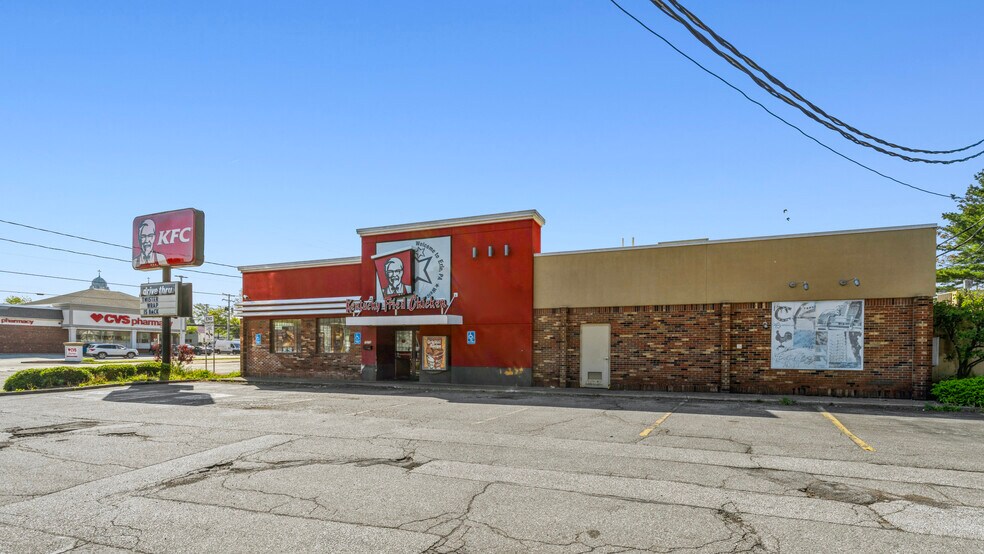 1116 Parade St, Erie, PA à vendre - Photo du bâtiment - Image 3 de 9