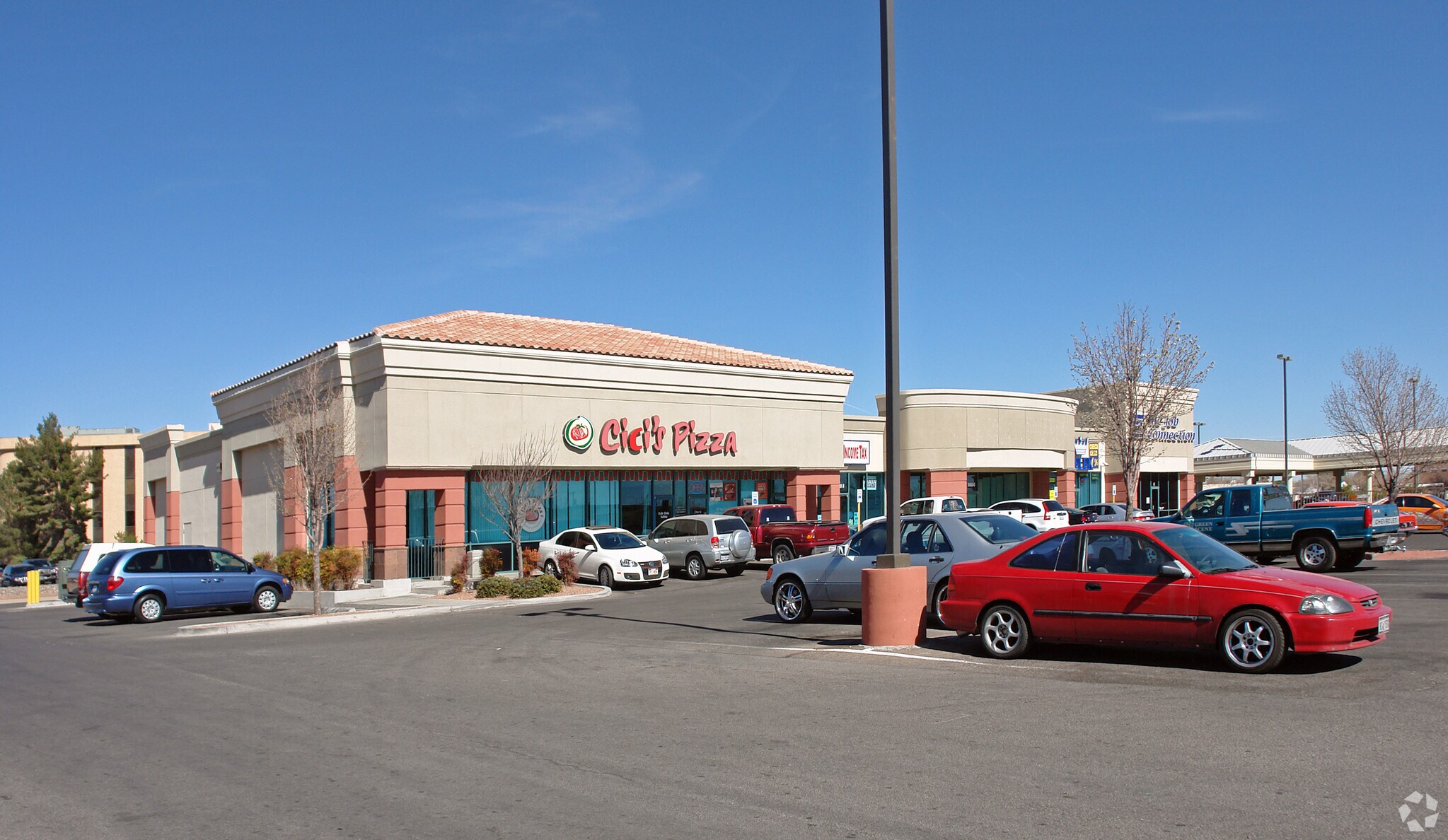 8855 Viscount, El Paso, TX for lease Primary Photo- Image 1 of 4