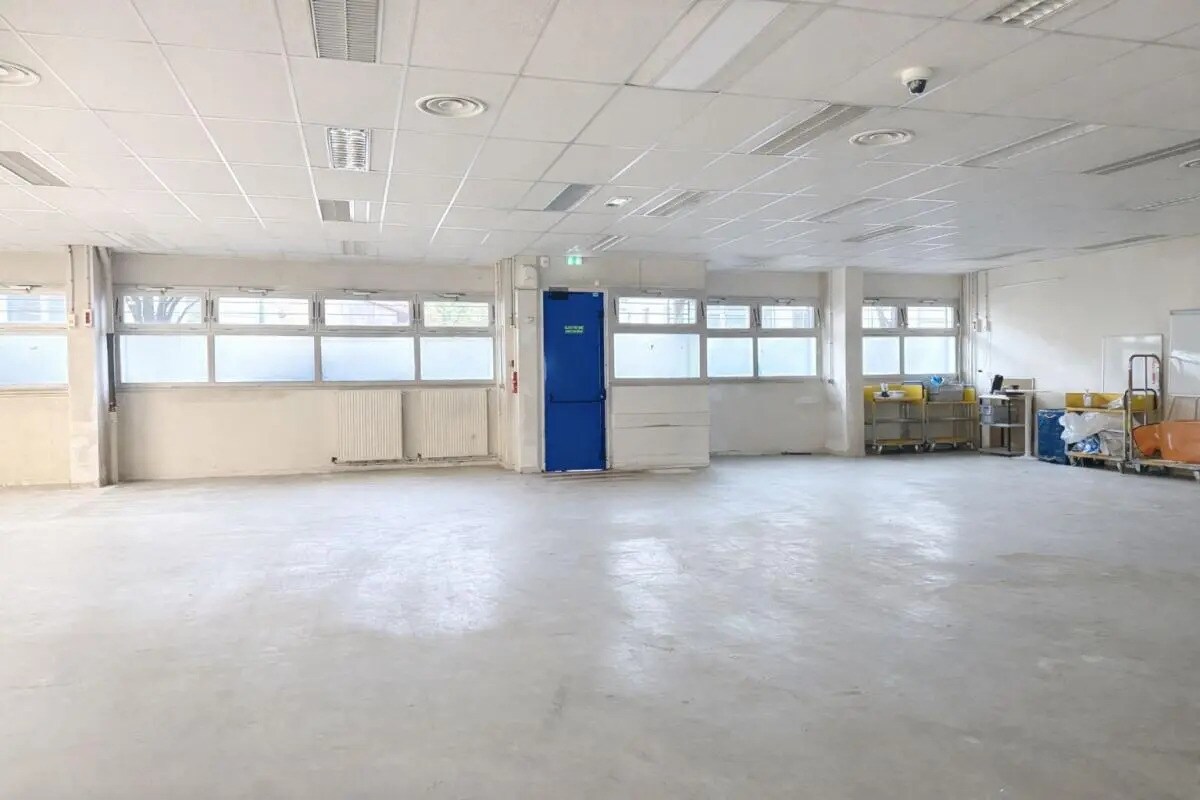 Industrial in Malakoff for lease Building Photo- Image 1 of 7