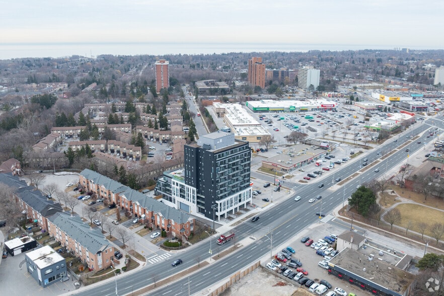4569 Kingston Rd, Toronto, ON à louer - Aérien - Image 2 de 3