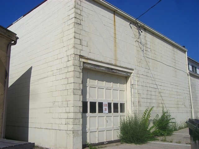 149-153 W Main St, Cambridge, WI à louer - Photo du bâtiment - Image 3 de 5