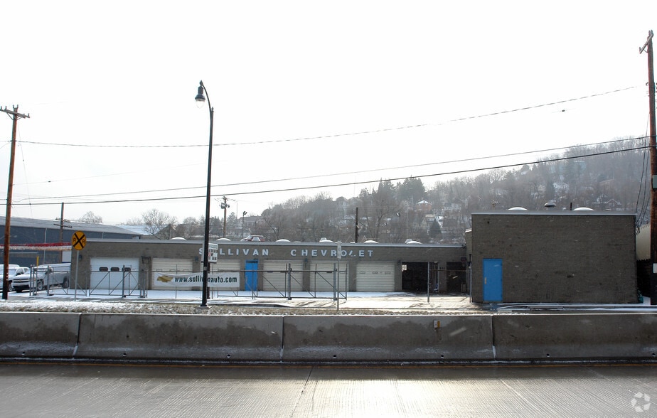 593 Butler St, Pittsburgh, PA for sale - Building Photo - Image 2 of 3