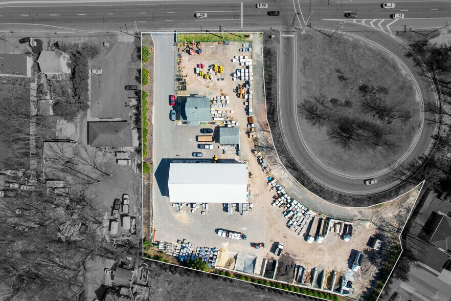 2069 Highway 35, South Amboy, NJ à louer - Photo du bâtiment - Image 3 de 16