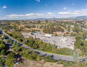 100 Adobe Rd, Penngrove, CA - Aérien  Vue de la carte