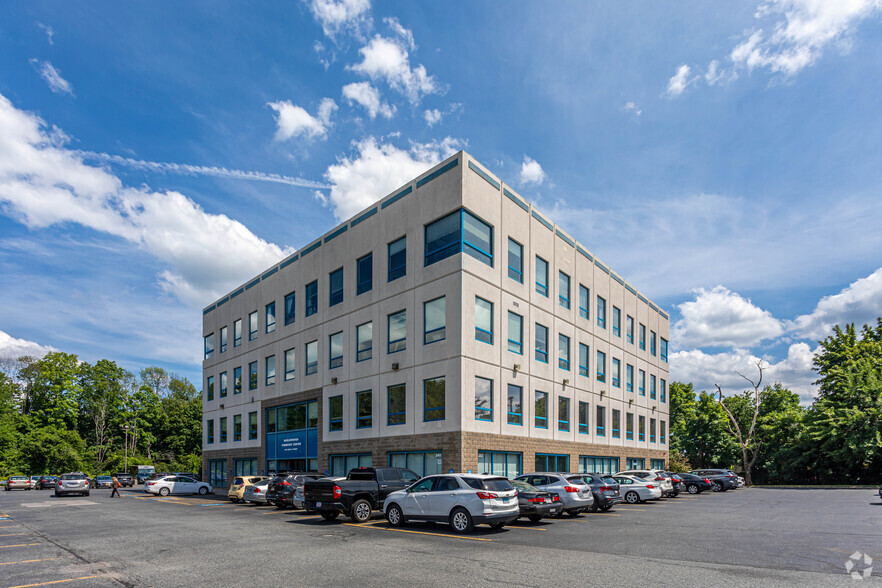 340 Maple St, Marlborough, MA for lease - Primary Photo - Image 1 of 5