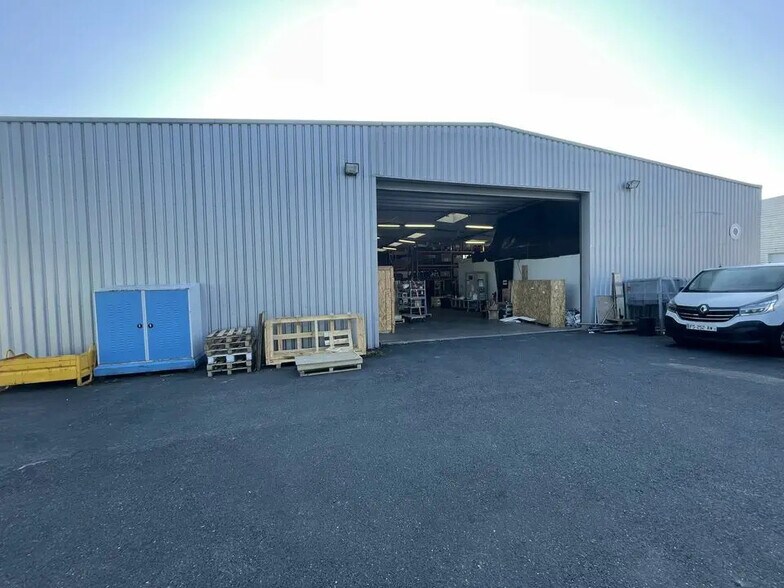 Industriel dans La Chapelle-sur-Erdre à vendre - Photo du bâtiment - Image 2 de 6