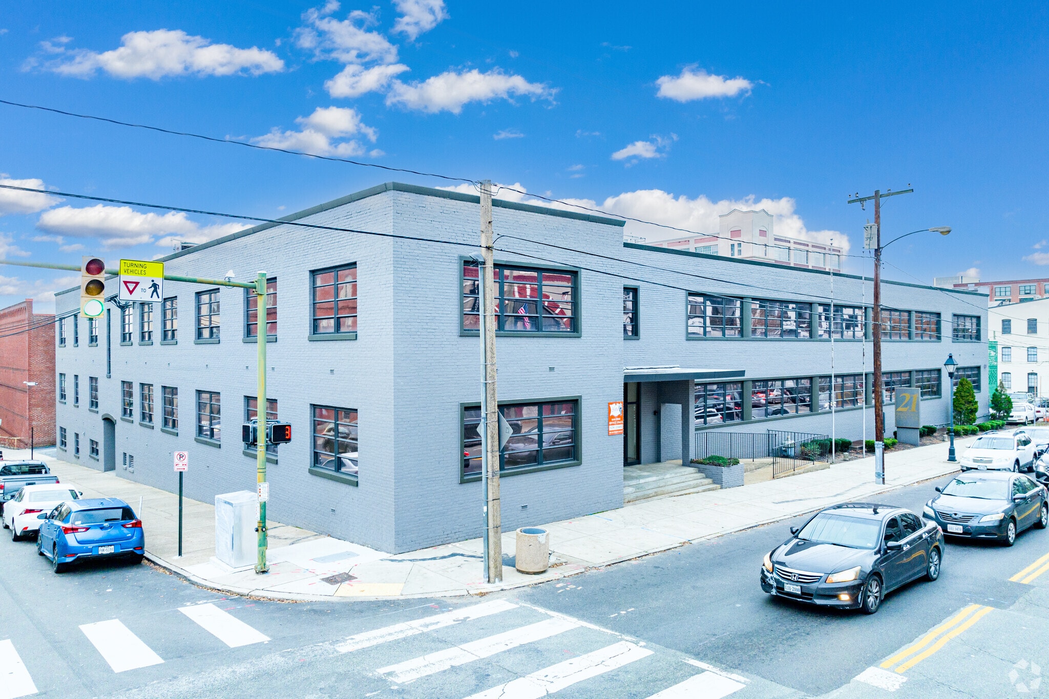 2025 E Main St, Richmond, VA for lease Primary Photo- Image 1 of 64