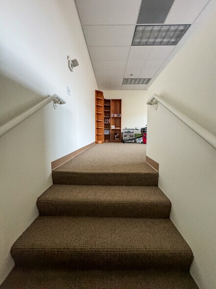 3479 NE John Olsen Ave, Hillsboro, OR à louer - Photo intérieure - Image 3 de 8