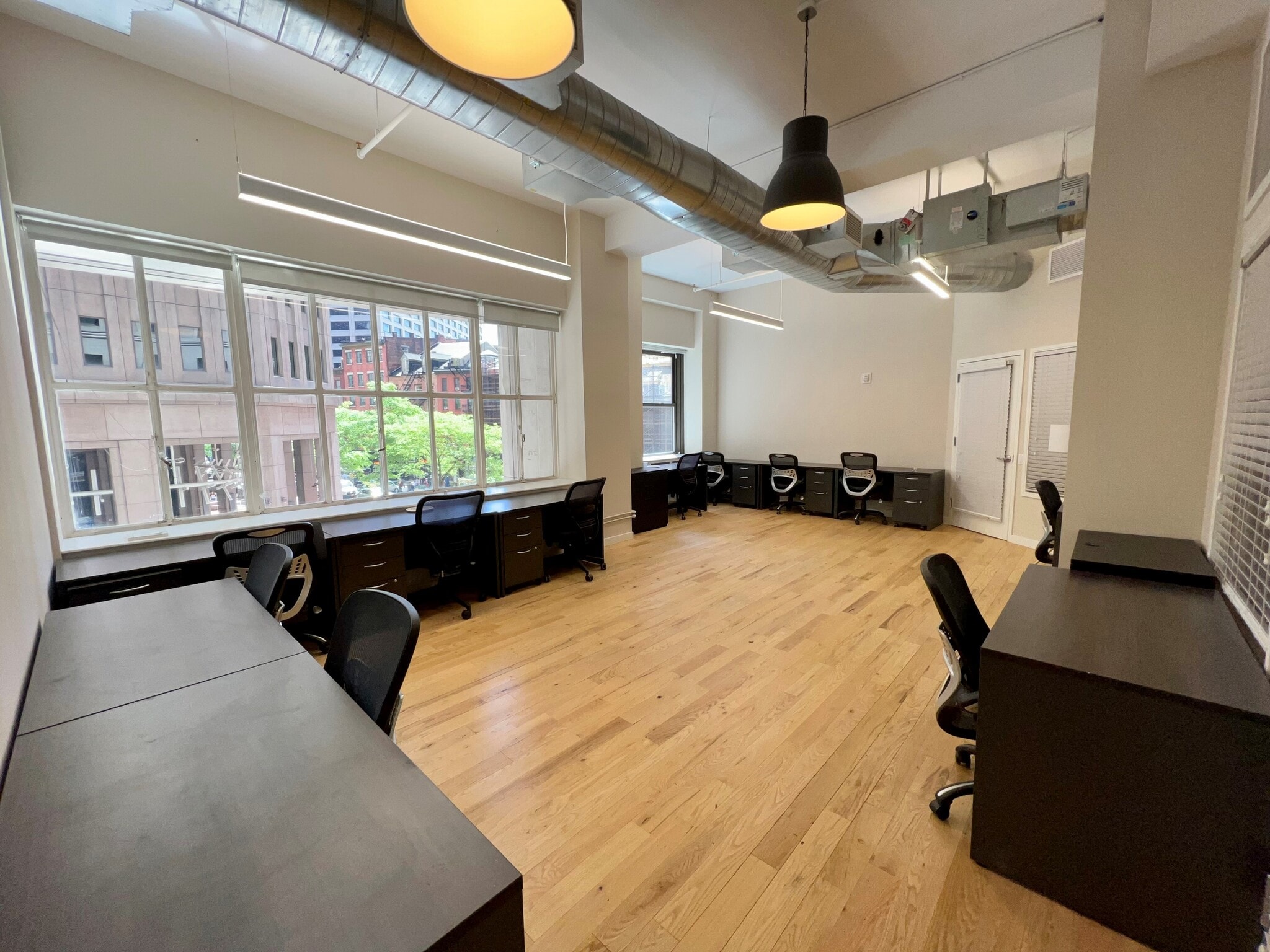90 Broad St, New York, NY for lease Interior Photo- Image 1 of 2