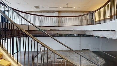 655 S Hope St, Los Angeles, CA for lease Matterport 3D Scan- Image 1 of 57