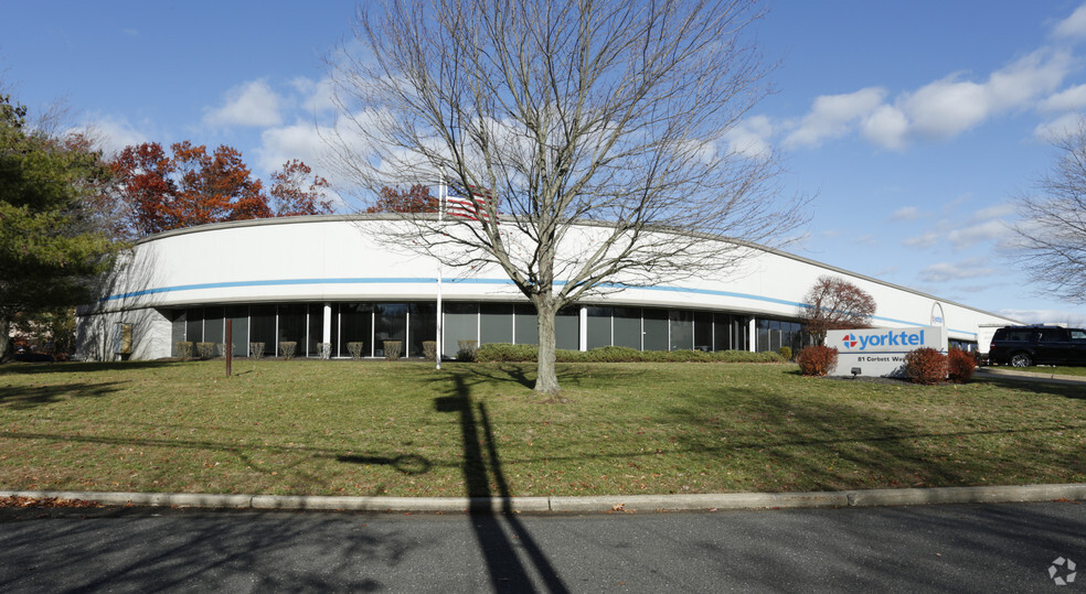 81 Corbett Way, Eatontown, NJ for lease - Primary Photo - Image 1 of 41