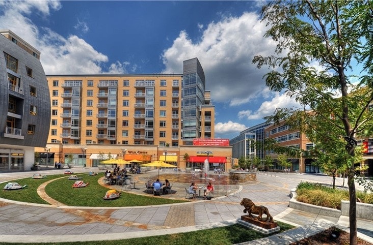 6501-6507 America Blvd, Hyattsville, MD for lease - Building Photo - Image 3 of 10