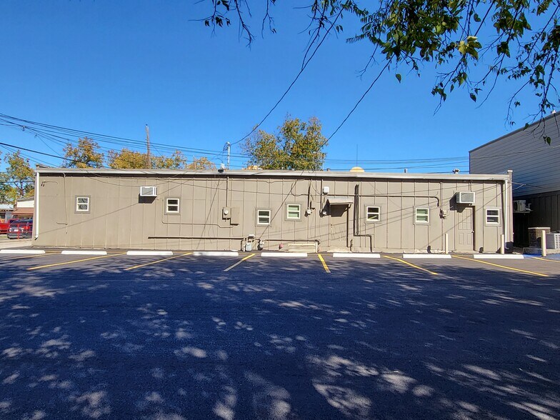 1703-1709 W Avenue M, Temple, TX à louer - Photo du bâtiment - Image 3 de 3