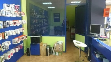 Retail in Plasencia, Cáceres for lease Interior Photo- Image 2 of 5