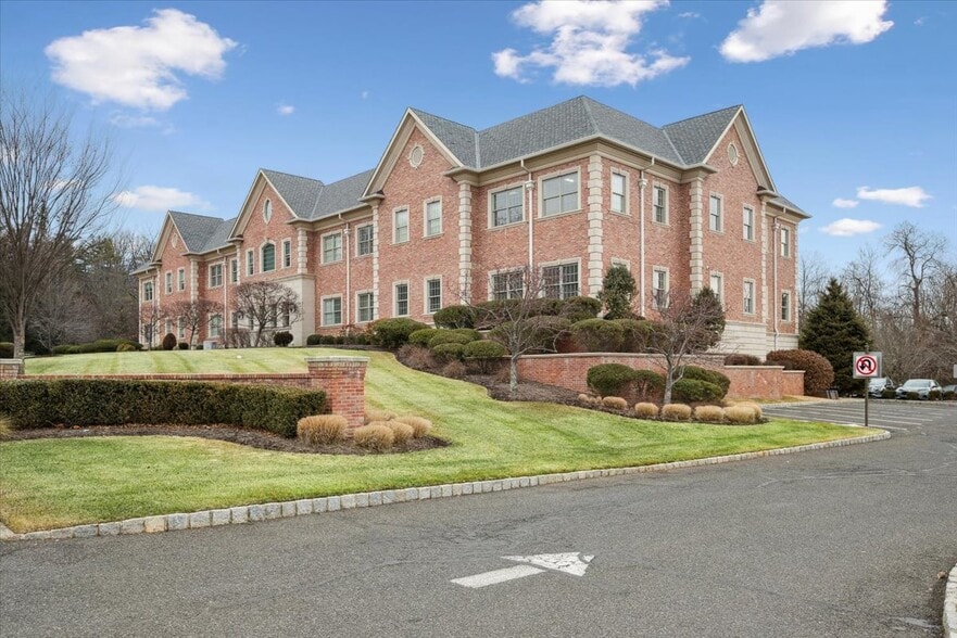 58 Mount Bethel Rd, Warren, NJ for lease - Building Photo - Image 3 of 28