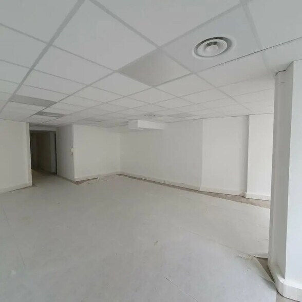 Bureau dans Grenoble à louer - Photo intérieure - Image 1 de 12