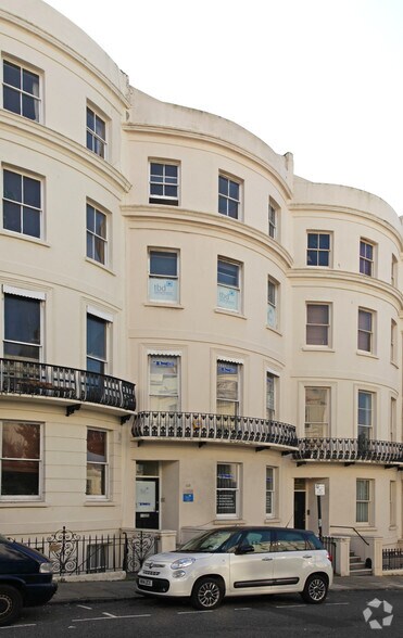 60 Lansdowne Pl, Hove à louer - Photo du bâtiment - Image 2 de 3