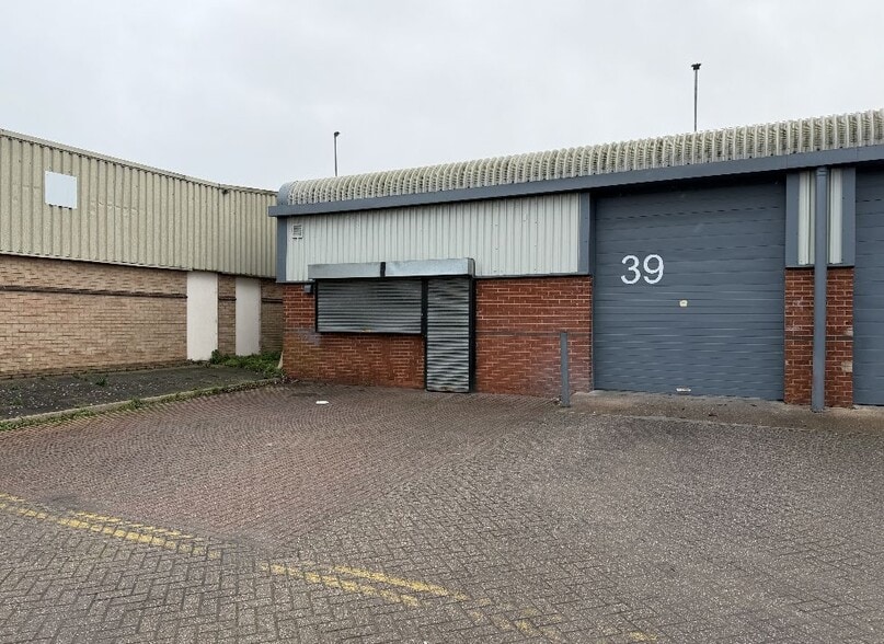 Unit 39, Phase II Innage Park, Abeles Way, Atherstone for lease - Building Photo - Image 1 of 5