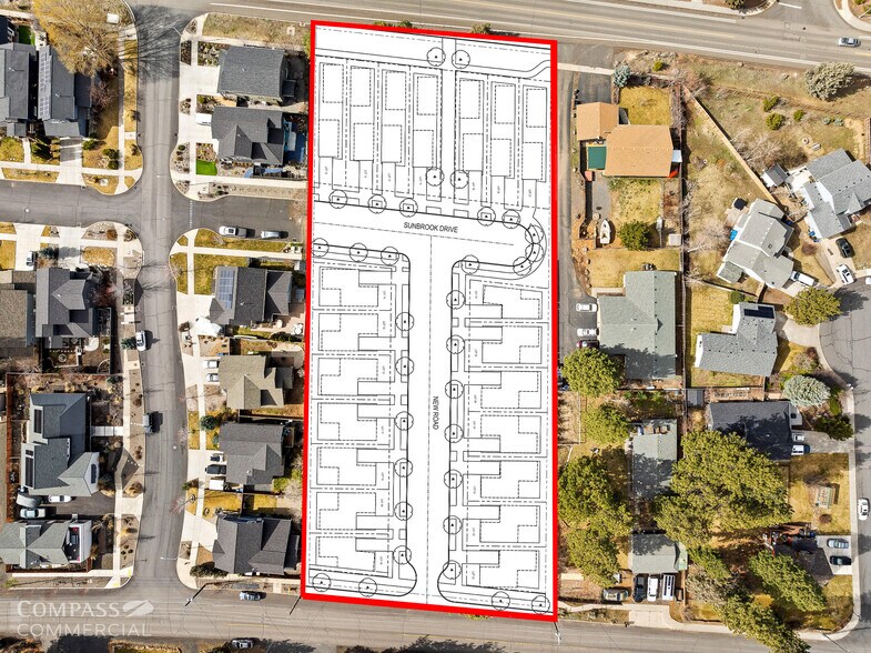 61429 Blakely Rd, Bend, OR à vendre - Photo du bâtiment - Image 2 de 12