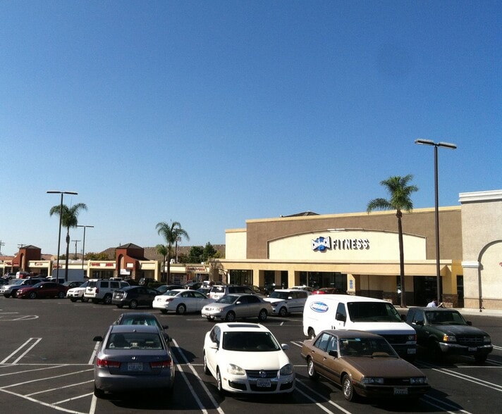 3206-3268 Greyling Dr, San Diego, CA for lease - Building Photo - Image 1 of 2