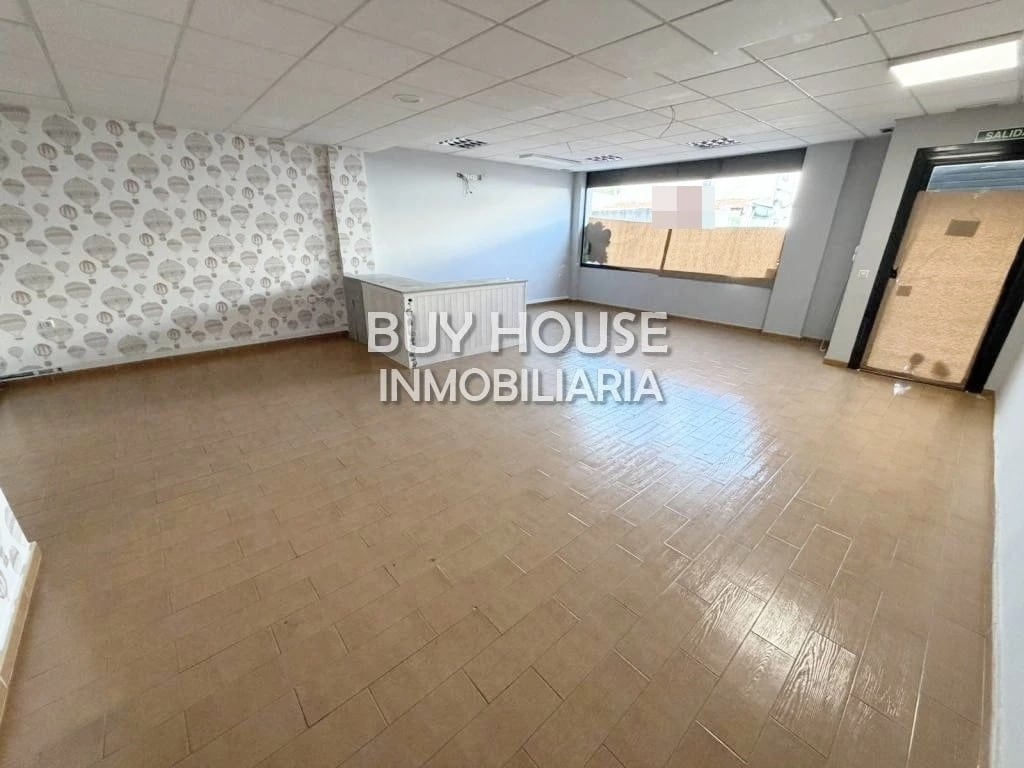 Retail in Illescas, Toledo for lease Interior Photo- Image 1 of 5