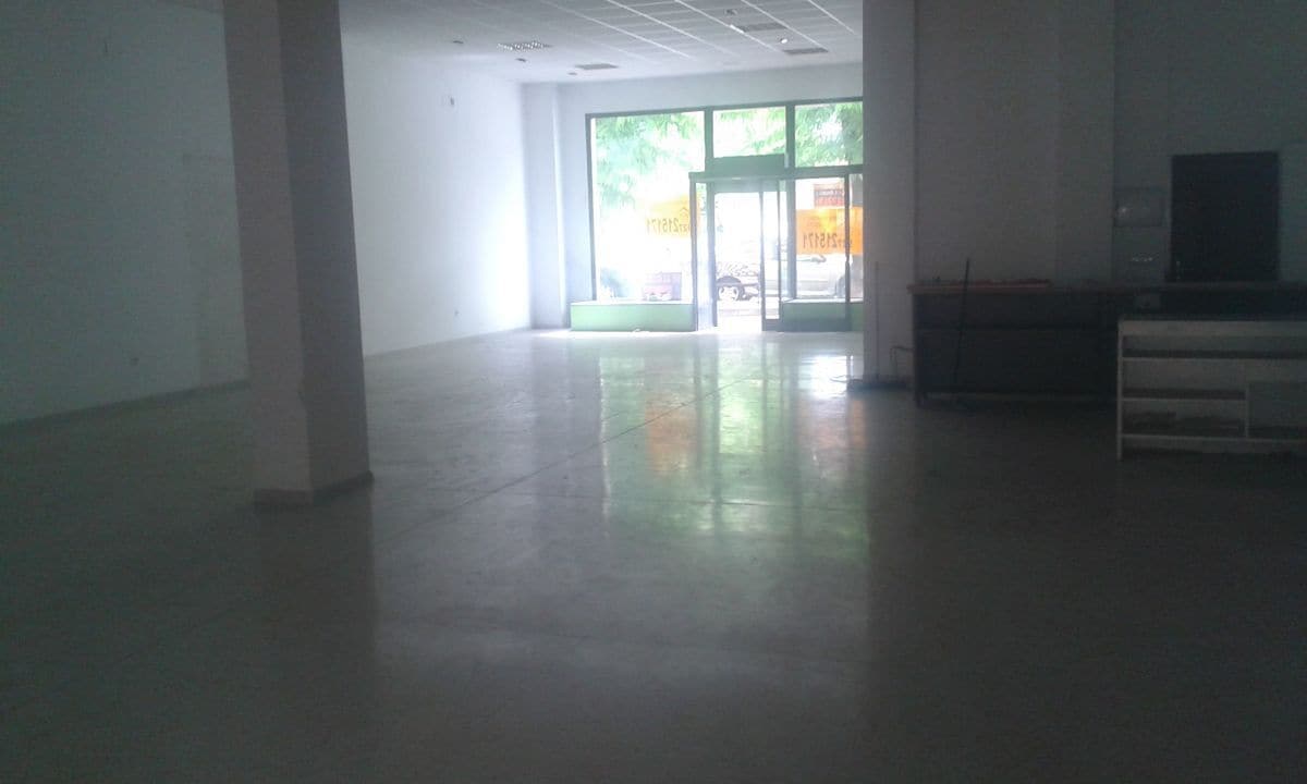 Retail in Cáceres, Cáceres for lease Building Photo- Image 1 of 15