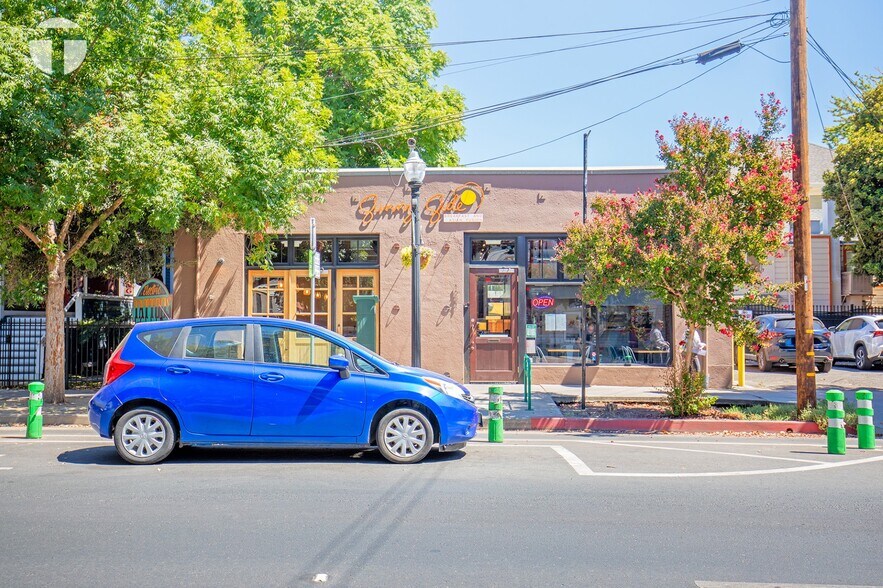 1221 19th St, Sacramento, CA à vendre - Photo du bâtiment - Image 3 de 19