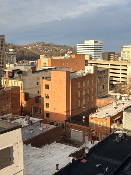 222 Capitol St, Charleston, WV à vendre - Photo du bâtiment - Image 3 de 25