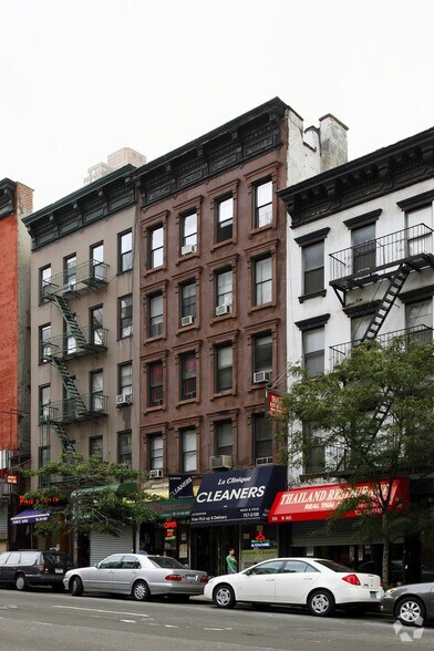 858 10th Ave, New York, NY à louer - Photo principale - Image 1 de 4