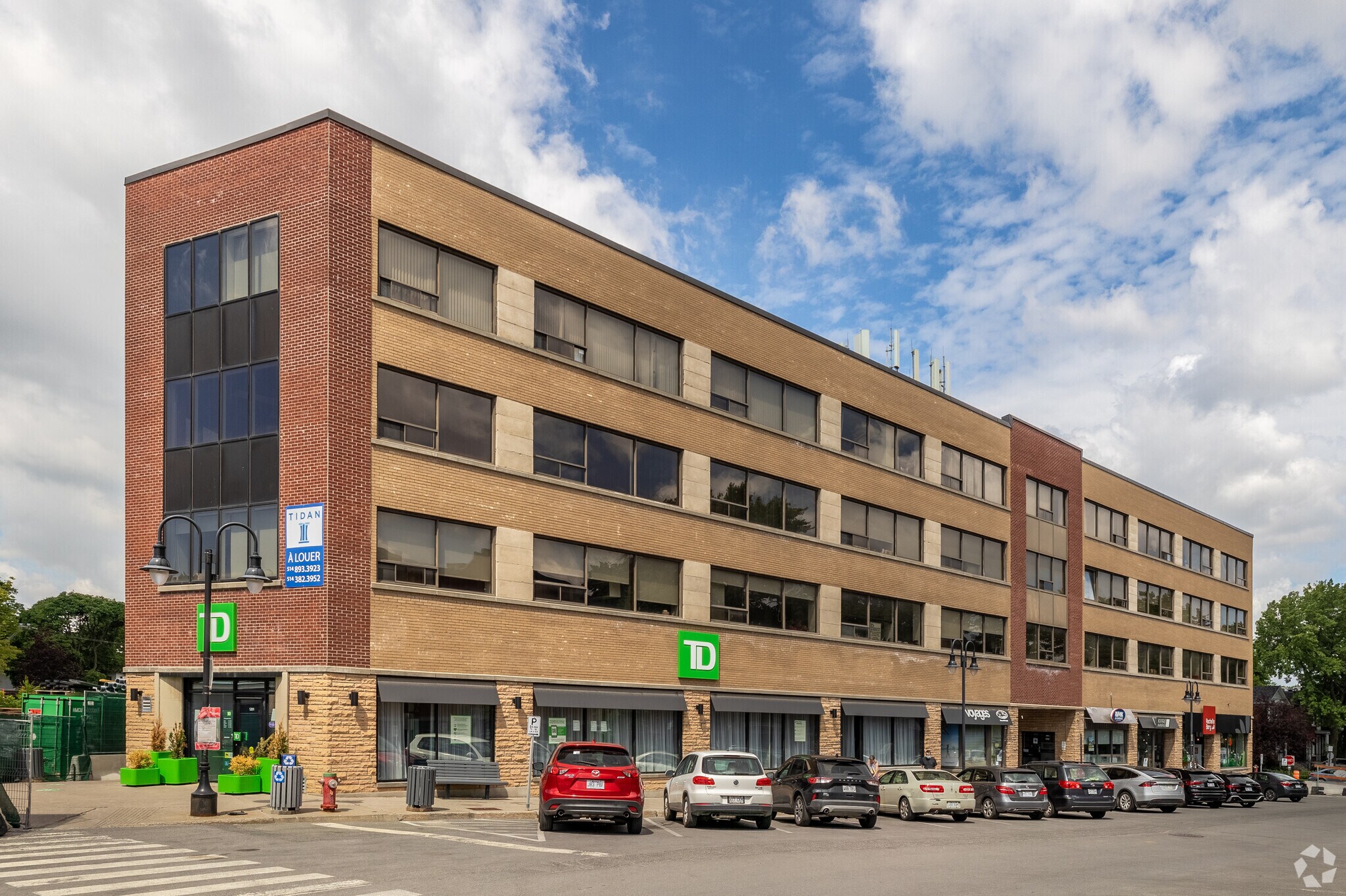 1255-1289 Boul Laird, Mont-Royal, QC for lease Building Photo- Image 1 of 8