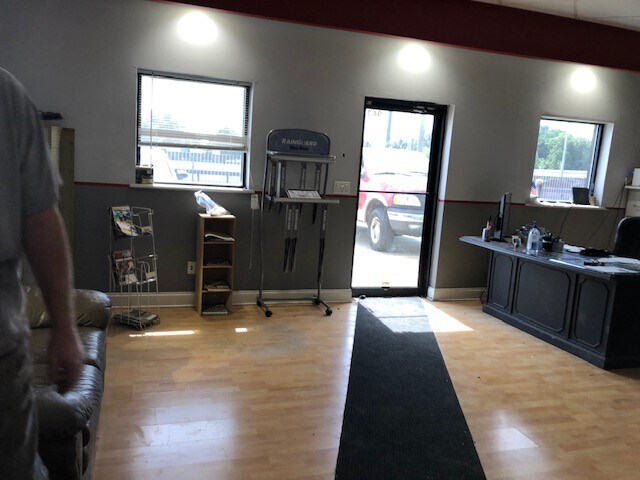 962 Neubling Ave, Evansville, IN à vendre - Photo intérieure - Image 3 de 13