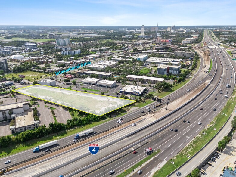 6631 International Dr, Orlando, FL à vendre - Photo du bâtiment - Image 3 de 9
