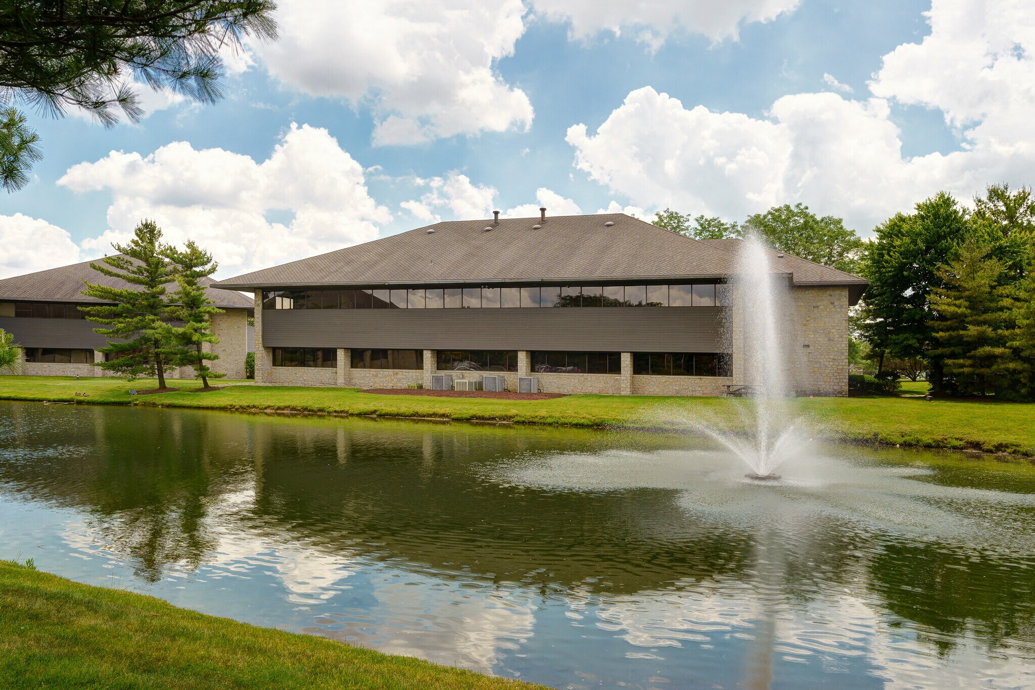 5890 Sawmill Rd, Dublin, OH for lease Primary Photo- Image 1 of 2