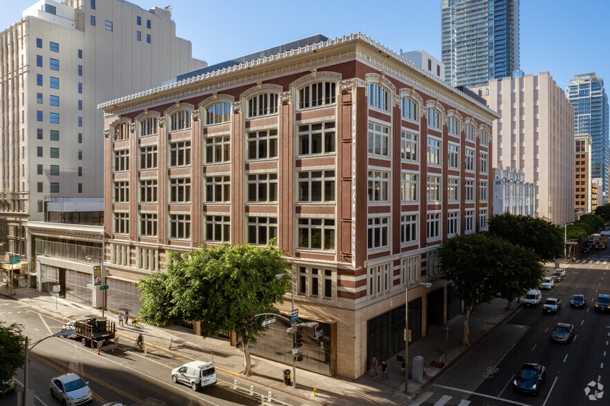 712 S Olive St, Los Angeles, CA for lease - Primary Photo - Image 1 of 12