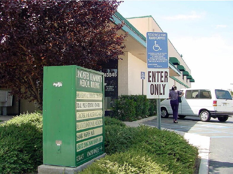 43845 10th St, Lancaster, CA à louer - Autre - Image 2 de 27