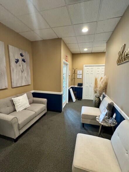 345 W Main St, Leola, PA à louer - Photo intérieure - Image 2 de 19