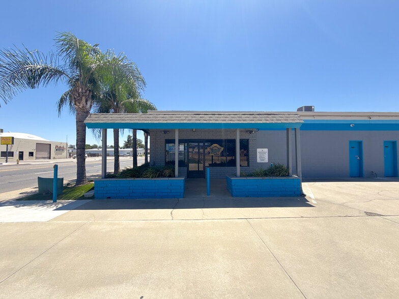 1029 Martin Luther King Jr Way, Merced, CA à vendre - Photo du bâtiment - Image 1 de 22