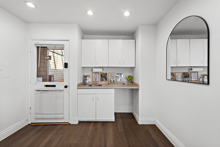 801 Glenneyre St, Laguna Beach, CA for sale - Building Photo - Image 3 of 39