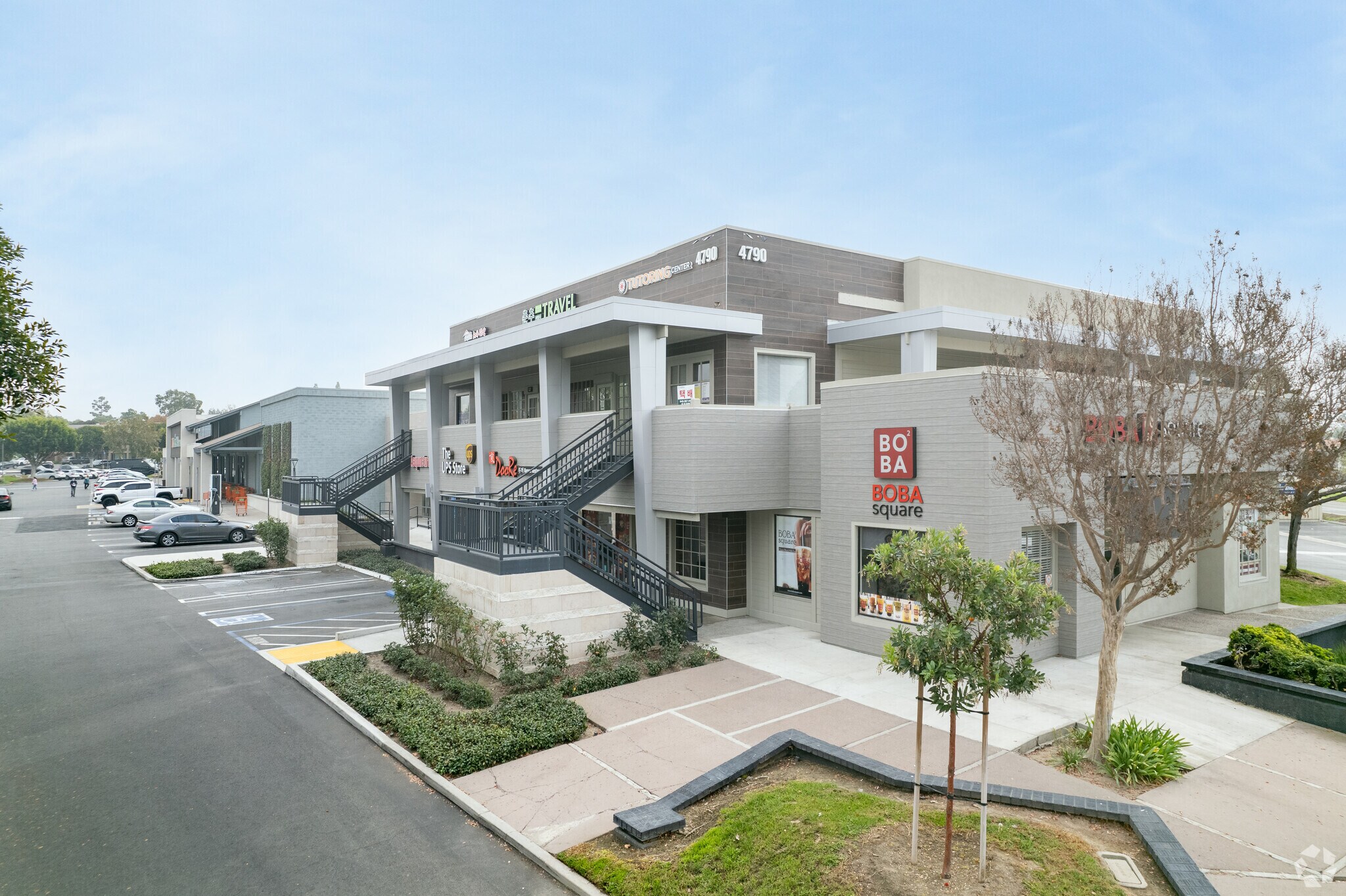 4762-4960 Irvine Blvd, Irvine, CA à louer Photo du bâtiment- Image 1 de 18