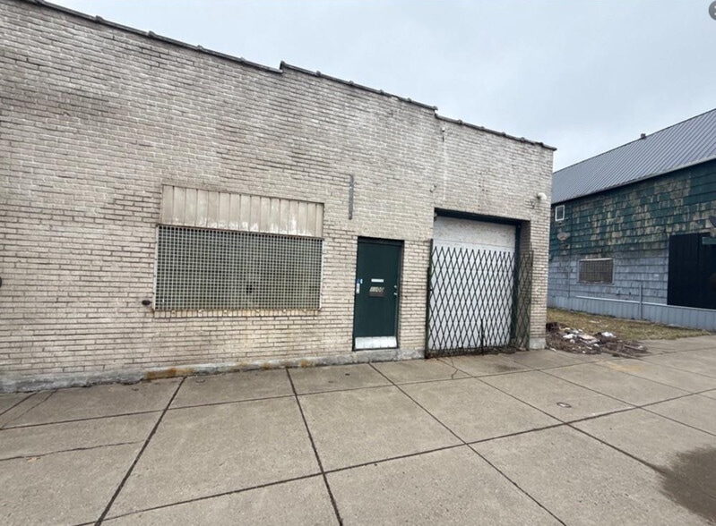 1300 Broadway St, Buffalo, NY à vendre - Photo du bâtiment - Image 3 de 6