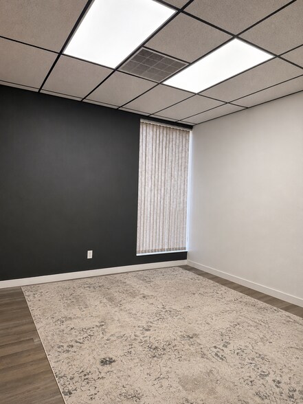 2606 W Marshall Dr, Grand Prairie, TX à louer - Photo intérieure - Image 2 de 17