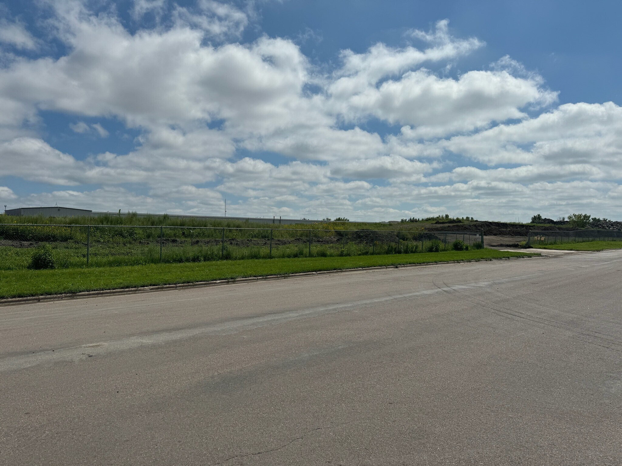 4361 3rd Ave N, Fargo, ND for sale Building Photo- Image 1 of 4