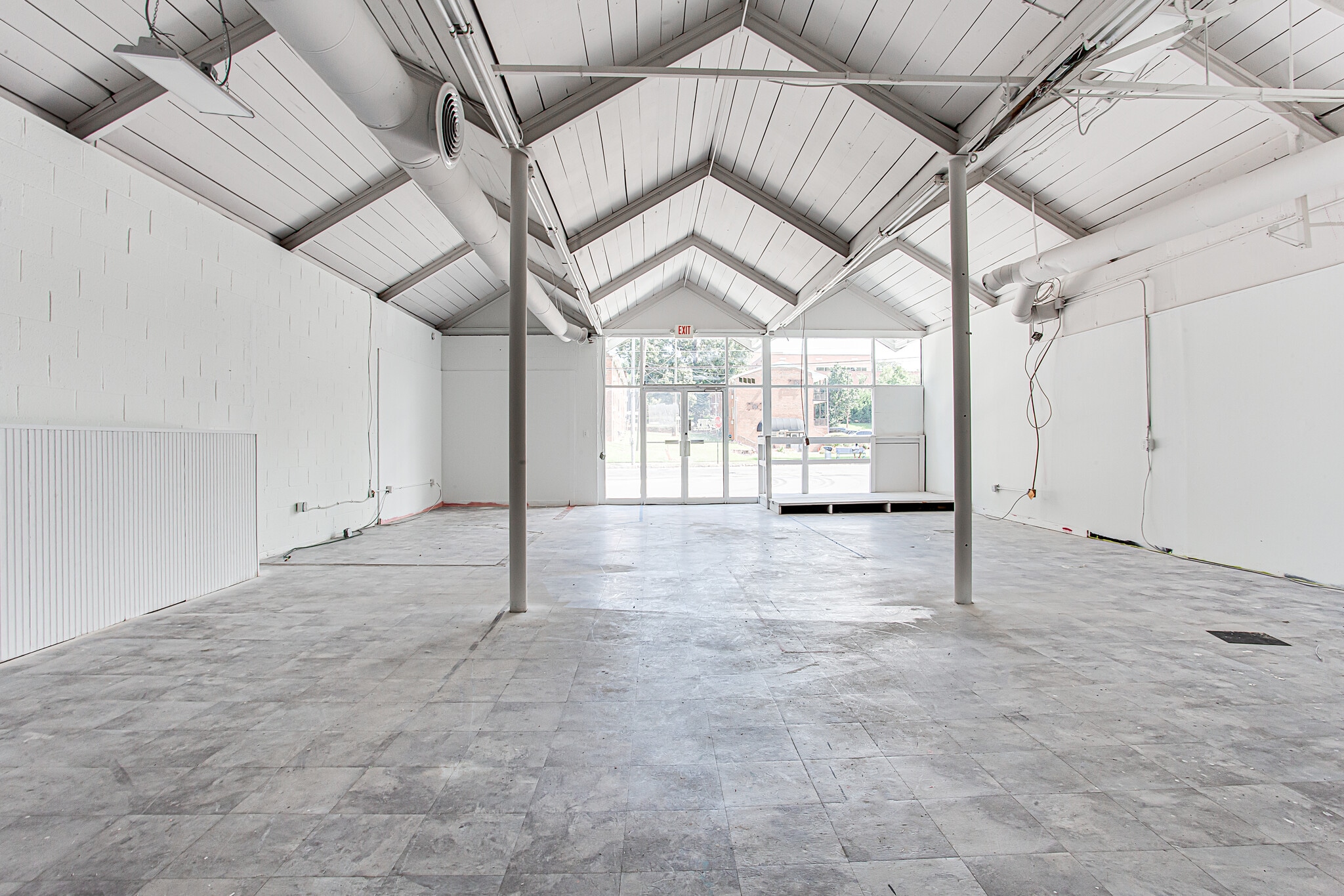 1302 Donnelly Ave, Atlanta, GA for lease Interior Photo- Image 1 of 7